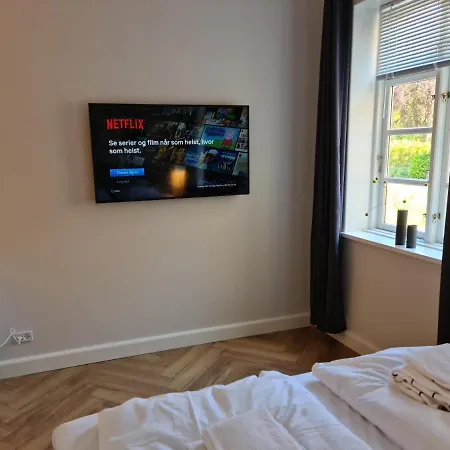 The Old Mill - By The - 2 Bedroom Krusa